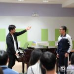 【哇音媒体】剧团哇音低男中音歌唱家金学俊教授莅临深圳市滨海高级中学指导交流